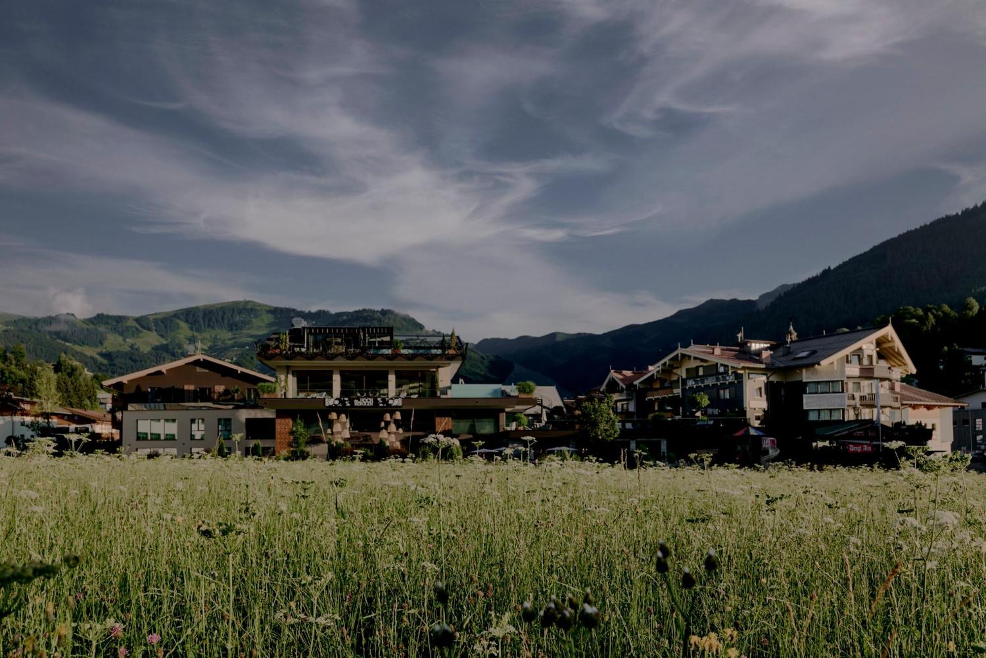 Die Hochkoenigin - Mountain Resort Maria Alm am Steinernen Meer Zewnętrze zdjęcie